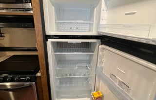 Schulz 2017 CrossRoads Zinger 30’ Travel Trailer