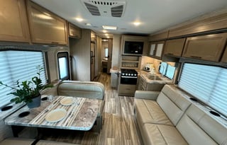 2022 Thor Motor Coach Four Winds 30D [DREAM WAYS]