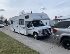 Thor Motor Coach Four Winds Majestic