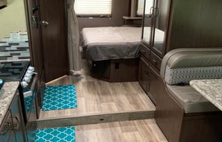 "Tiny" 2019 Thor Motor Coach Freedom Traveler 24HE