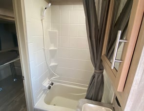 Coachmen RV Catalina SBX 321BHDS