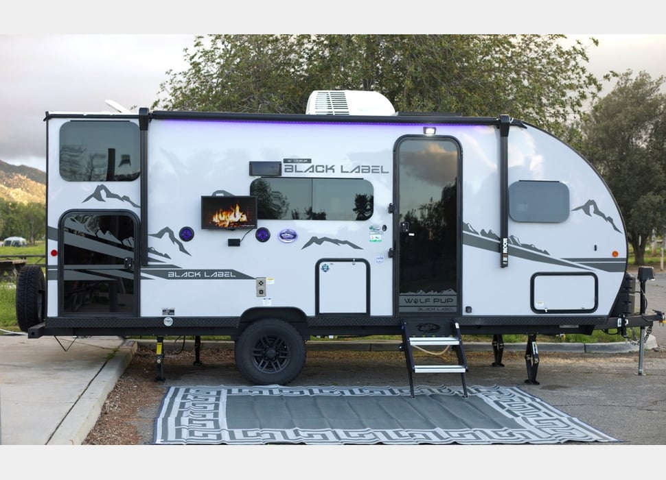 Travel Trailer rentals in Aurora
