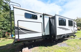 2022 Keystone Outback 340 BH - Luxury RV