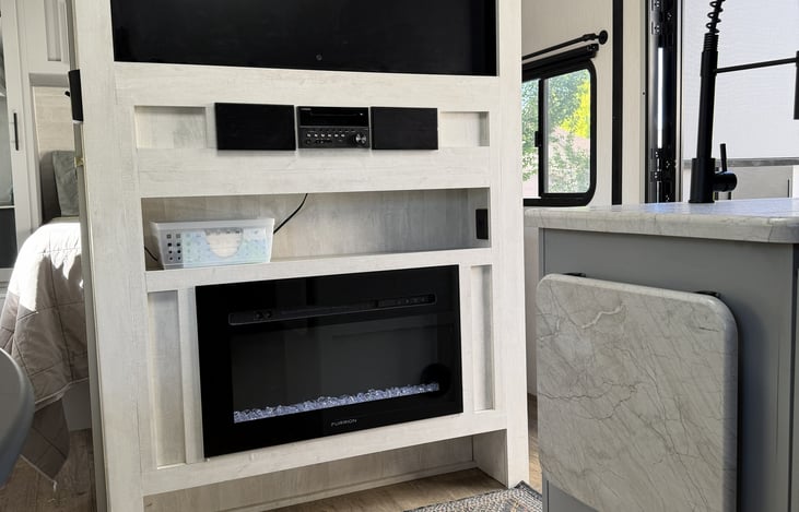 Gas fireplace,