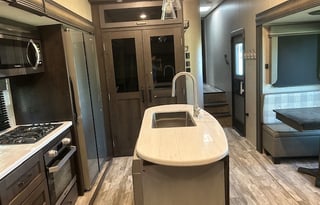 Family-sized 2022 5th Wheel