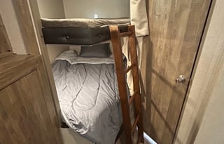 2019 Palomino Puma XLE lite