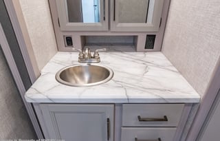 2022 Thor Motor Coach Hurricane 31C