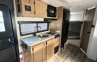 2024 FR Wolf Pup 17JW (3065) Winter Haven