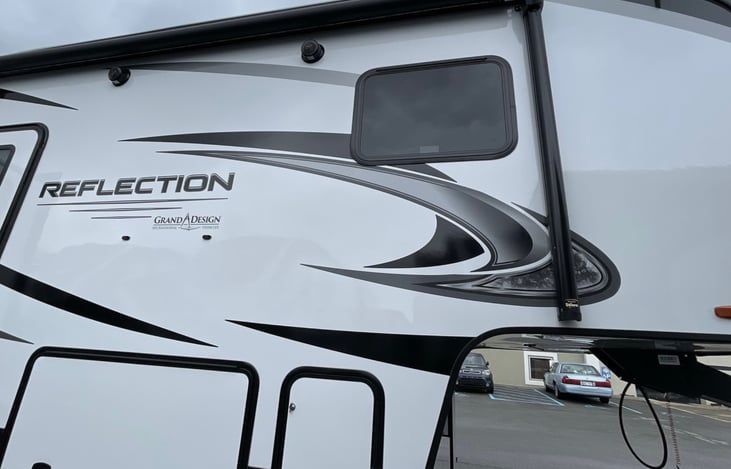 Smooth fiberglass exterior