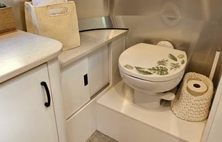 2022 Airstream Caravel Trailer