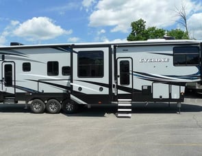 Heartland Cyclone 3418