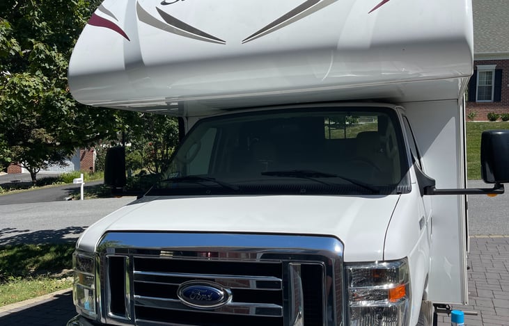 Front End, lots of space and great driver's seat!