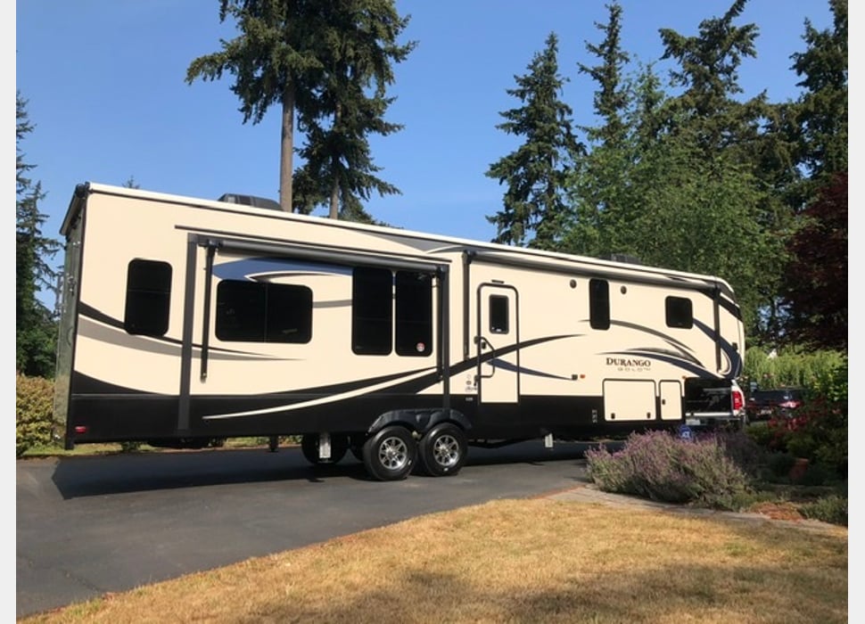 Fifth Wheel rentals in El Segundo