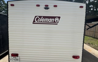 2021 Coleman 17B – Your Cozy Getaway on Wheels!