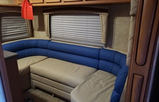 2009 Forest River Cardinal M-3802BH