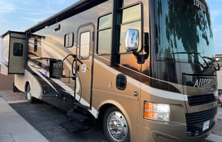 2015 Tiffin Motorhomes Allegro 31 SA
