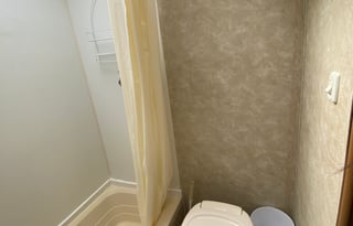 Bunkhouse - Cozy Camper! Sleeps 5-7