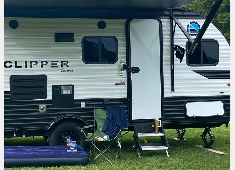 Travel Trailer rentals in Livonia