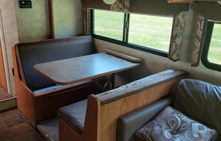 2011 Winnebago Access 31C