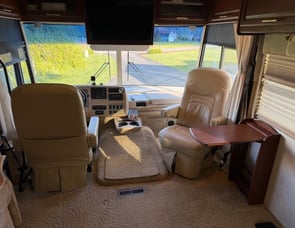 Winnebago Adventurer 33C