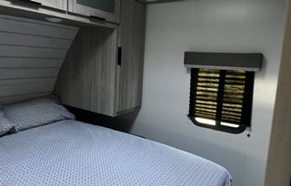 2021 Keystone Passport GT 2400RB Couple's Coach