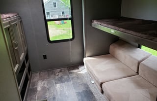 2019 Keystone  Passport G3350 Bunk House!