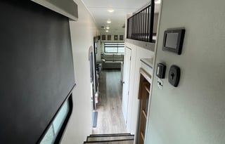 2-Bedroom Camper with Loft Spacious Fully Equipped