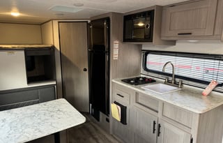 2024 Dutchmen RV Coleman Lantern LT Series 18BH