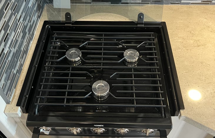 Oh my goodness, I LOVE gas burners! Depending on how much you love cooking, this could be reason enough to rent this coach!