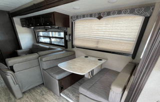2018 LuxuryThor 35M, 2 Bath-Laundry Room