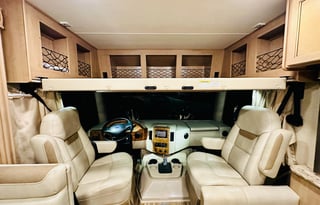 2018 Thor A.C.E. Class A | Sleeps 8 | 28Ft Long