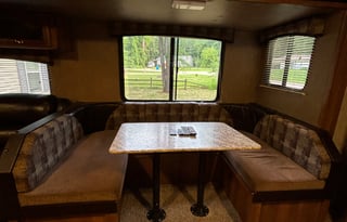 2017 Prime Time RV Avenger ATI 27DBS