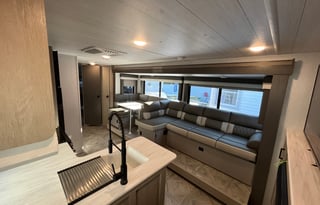 Forrest River Salem Sleeps 10 FULLY STOCKED!!