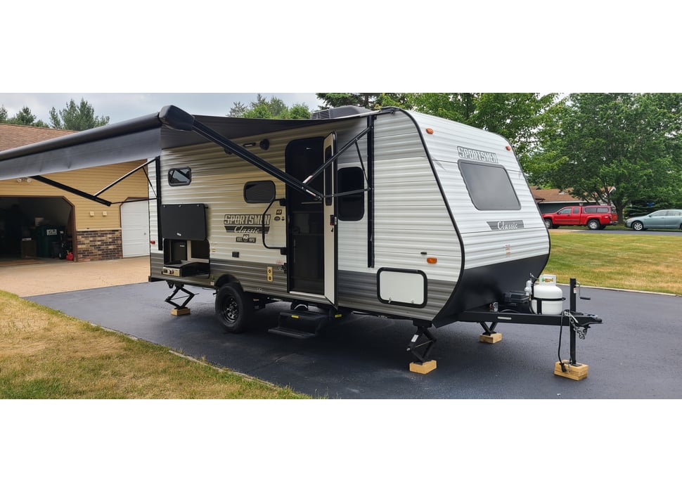 Travel Trailer rentals in Kronenwetter