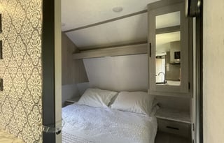 2021 Dutchmen RV Coleman Lantern Series 263BH