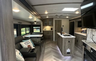 Spacious GLAMPING in “Big Gem”