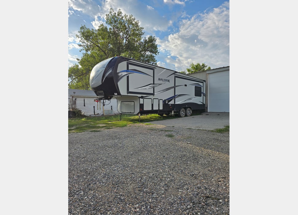 Fifth Wheel rentals in Billings