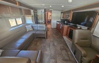 2015 Winnebago Itasca Sunova