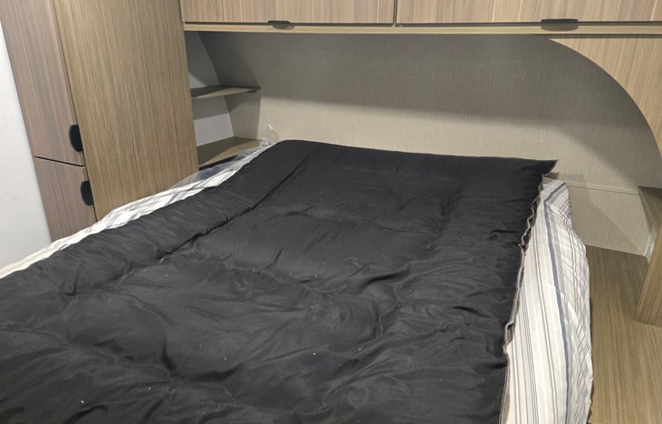Versa tilt king bed in main bedroom