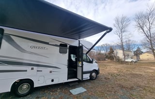 New 2025 Qwest on Mercedes Benz, 25 feet