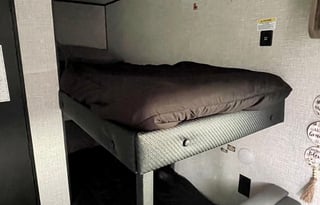 Affordable Camping 2025 Jayco sleeps 5-6