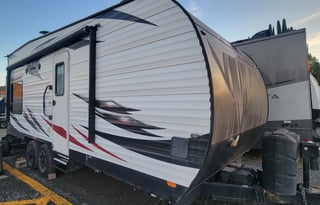 Poppy's Pet friendly Kid approved RV rental