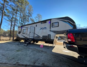 Forest River RV XLR Boost 32RZR14