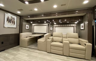 The Presidential,  Entegra Coach Reatta 39T2