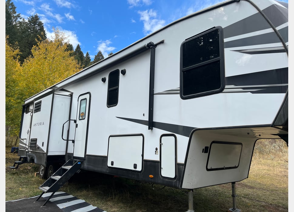 Fifth Wheel rentals in Jackson