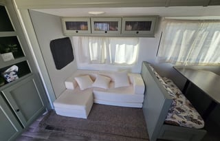 Spacious Family Bunkhouse • 2 BATHROOMS • 2 A/Cs