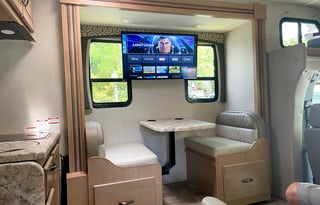 2020 Thor Motor Coach Chateau 24DS