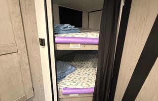 Delivery-Setup included | Sleeps 6 | Starlink WiFi