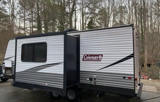 2019 Coleman Lantern  244 Bunkhouse