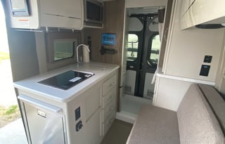 Dora the Explorer 2022 Thor MotorCoach Rize 18M